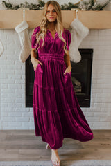 Robe longue en velours Dahlia rouge à manches courtes et taille froncée à plusieurs niveaux