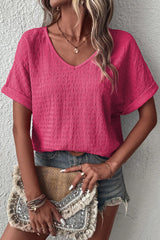 T-shirt textured pink lively pink with rolled sleeves and v * collar