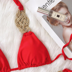 Traje de baño de bikini con detalles trenzados de la cuerda *