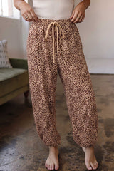 Pantalon sarouel beige foncé léopard à cordon et poches plaquées