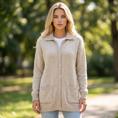 Cardigan buttoned with collar and falling shoulders *