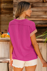 T-shirt with tight-shaped neck *
