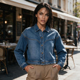 Veste en jean bleu délavé à col V style western