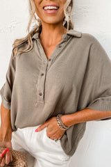 Oversize high in short sleeves and Simply Taupe half-Boutons collar