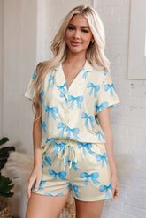 Sleeve and sleeve shirt pajamas.*