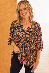 Blouse à imprimé léopard à manches-A WOMAN WE LOVE