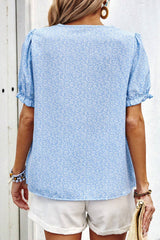 Blouse bleu ciel cranté-A WOMAN WE LOVE