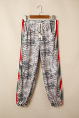 Pantalon patchwork à panneau latéral rayé imprimé camouflage