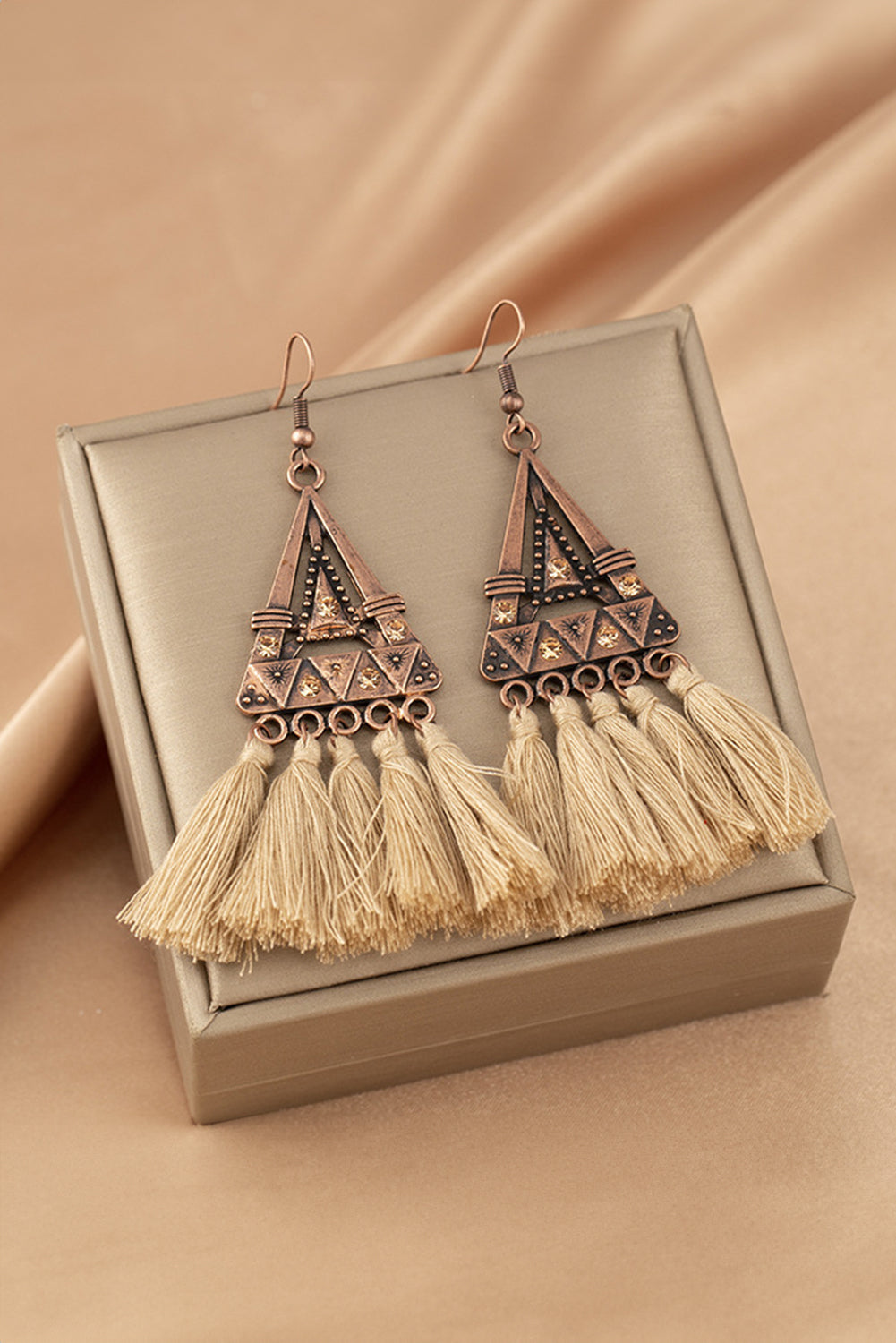 Boucles d'oreilles à pampilles en métal triangle bohème marron-A WOMAN WE LOVE