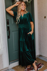 Robe longue Evergreen en velours à manches courtes et taille froncée à plusieurs niveaux