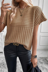 Camiseta con mangas anchas tejidas en ligeras costillas beige francesas
