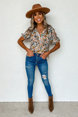 Blouse multicolore fendue à floral-A WOMAN WE LOVE