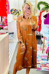 Robe chemise fendue boutonnée à imprimé guépard moutarde