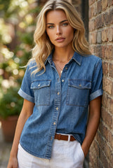 Chemise en jean à manches courtes et poches à rabat