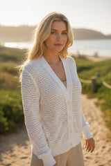 🤍 Gilet ajouré blanc boutonné