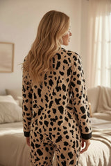 Night clothing two rooms loose cut with contrasting khaki cheetah border