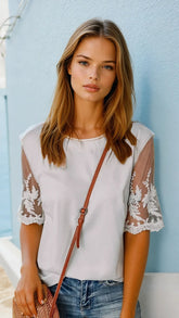 Haut patchwork blanc à manches en dentelle florale *