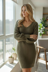 Vestido de suéter de color verde apretado bien