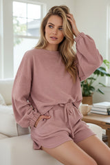 Ensemble short et pull à épaules tombantes en tricot texturé de couleur unie Fushia