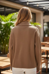 Chaqueta de manga larga abotonada en terciopelo acanalado de color caqui oscuro