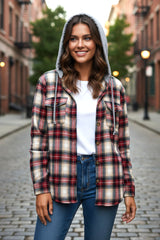 Chaqueta con capucha abotonada *