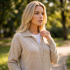 Cardigan buttoned with collar and falling shoulders *