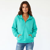 Una sudadera con capucha de cuerpo completo de Aruba con Elée Éclair y Pockets de canguro
