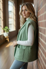 Le gilet cocon sans manches à l'élégance naturelle
