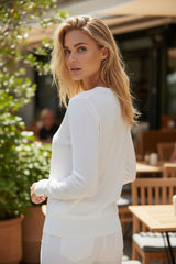 5 couleurs pour Le pull col V qui réchauffe les cœurs