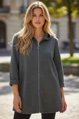 💫 Zénitude Rayée – Veste zippée à col montant en maille fluide