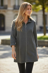 💫 Zénitude Rayée – Veste zippée à col montant en maille fluide