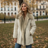 🌬️ Élégance Boréale – Veste en peau retournée seconde main