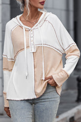 Sudadera de agujero oculto multicolor con costuras de bloque de color