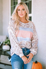 Tapa de tejido de tricot y rayas contrastantes y estampado de animales de leopardo