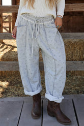 Pantalon gris fleuri à taille élastiquée, coupe regular