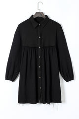 Robe chemise noire froissée à manches bouffantes et patchwork
