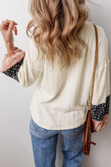 Blusa beige con cordón apretado *