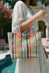 Sac cabas multicolore en paille tressée à rayures verticales