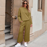 Tenue pull et pantalon matelassés unis vert sauge