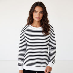 Sweat-shirt ample à rayures noires, manches raglan, fentes latérales