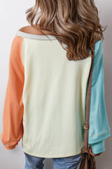 Long -sleeved cream yellow and round -neck *