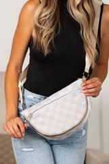 Sac d’épaule en toile à damier, forme croissant et ouverture repliée