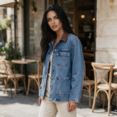 Veste en jean bleu ciel à col en simili cuir et poches