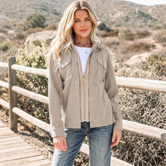 Veste 2-en-1 beige en maille texturée à capuche