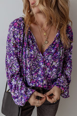 Chemisier violet à manches bouffantes et col en V fendu à fleurs style Boho-A WOMAN WE LOVE