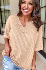 Short -sleeved top and reverse with split collar in textured knitting