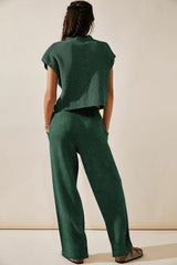 Ensemble pull vert tricoté à col en V et pantalon décontracté-A WOMAN WE LOVE