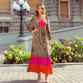 Vestido de leopardo marrón largo con cuello en V y corte suelto