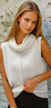 Gilet pull blanc à col bénitier *