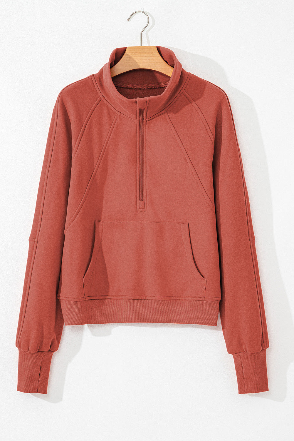 Sleeve sweatshirt and upright collar *